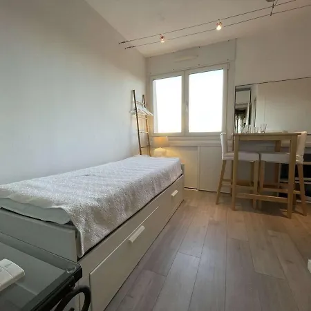 Renove 2 Pers Avec Parking, Wifi, Proche - Fr-1-224c-28 Daire