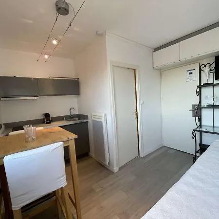 Renove 2 Pers Avec Parking, Wifi, Proche - Fr-1-224c-28 Apartment *
